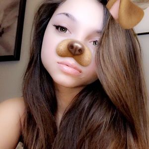 Meet your Posher, Ava